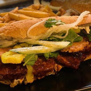 VEGAN BÁNH MÌ