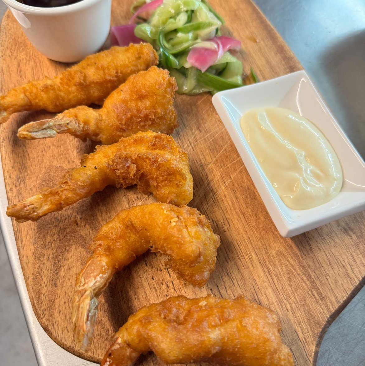 SHRIMP TEMPURA.